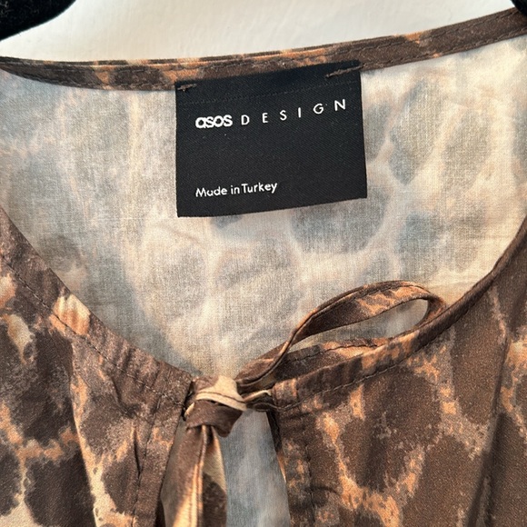 Leopard tie-front blouse - Picture 3 of 4